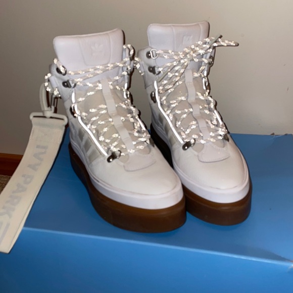 Beyoncé Ivy Park Icy Park Womens Adidas Sleek Boots 7.5 New Worn once - Picture 2 of 7